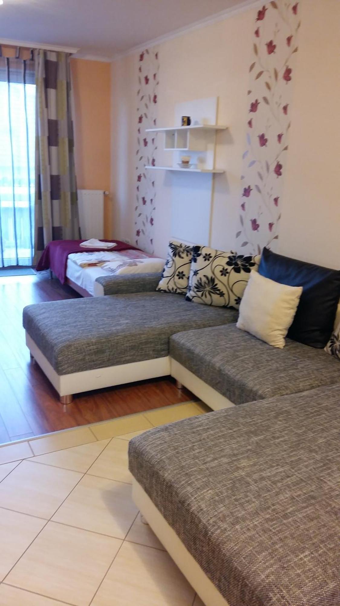 Isabell Apartments 杰尔 外观 照片